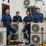 tim service ac terdekat sedang berfoto bersama untuk terlihat profesional